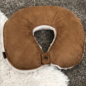 ugg neck pillow